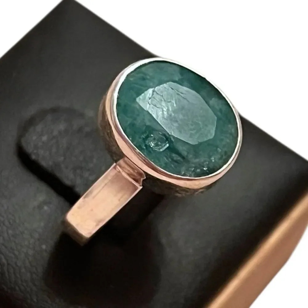 Elegant Large Oval Emerald Sterling Silver Ring Size 7
